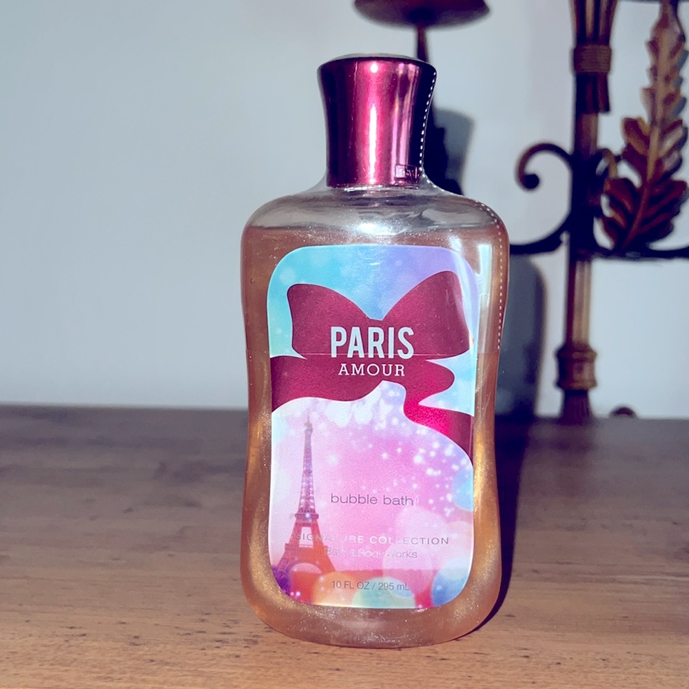 Paris Amour Bubble Bath by Bath & Body Works - Picture 2 of 9